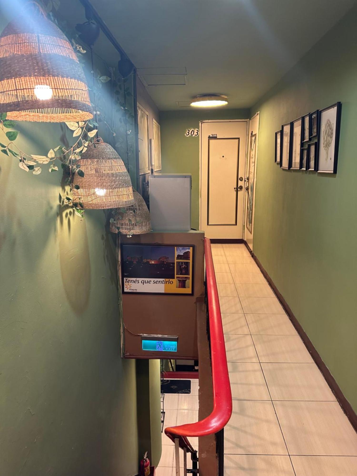 Taipei Triple Tiger Inn Экстерьер фото